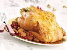 “Excellente recette, testée et approuvée” : ce chapon farci aux morilles et au foie gras sera la star de votre Noël !