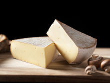 Saint-Nectaire laitier : nos meilleures idées pour déguster et cuisiner ce fromage AOP