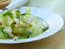 "Ultra frais, vive l'été !" : voici la meilleure recette de salade de courgettes selon les lecteurs de 750g
