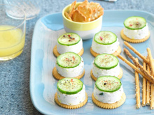 Crackers façon cheese-cake au concombre