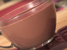 Chocolat chaud aux deux chocolats lait et noir