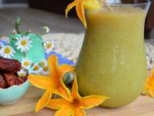 Smoothie courgette /dattes, à la fleur d'oranger