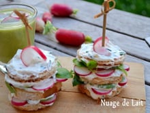 Mini Sandwich Club Harrys au St Môret®, radis et mâche