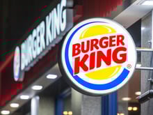 Ce chef étoilé, juré de Top Chef, s’associe à Burger King et propose 3 nouveaux burgers !