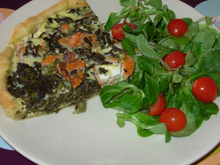 Tarte au saumon, à la feta et aux épinards