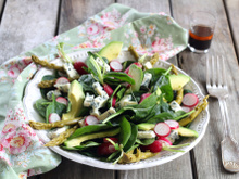 Salade aux asperges vertes et à la Fourme d'Ambert