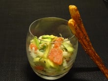 Verrine de crabe et avocat aux agrumes, vinaigrette au gingembre