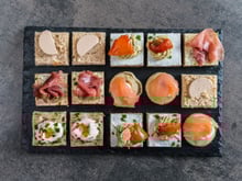 Que mettre sur des toasts pour votre apéro ? Les meilleures idées à tartiner sans se compliquer la vie