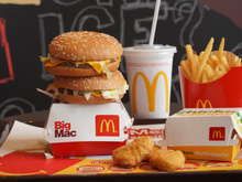 KFC, Burger King ou Quick ont maintenant le droit de mettre des Big Mac au poulet à leurs cartes en Europe