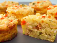 Petits flans d'asperges blanches et poivrons rouges