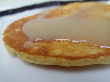 Galettes de millet vanillées et sauce à la vanille