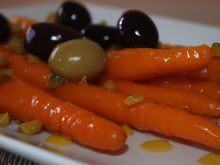 Carottes au miel et olives