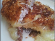 Blancs de poulet façon cordon bleu au comté et au jambon cru