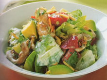 Salade chaude de poulet à la coriande