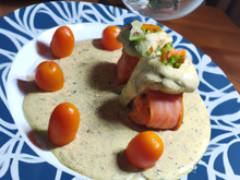 Dos de saumon atlantique en robe de choux et son sabayon de tomates confites moutardé