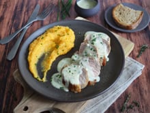 Filet mignon de porc, sauce au roquefort et sa purée de légumes