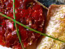 Filets de maquereaux aux épices à colombo et tartare de tomates au citron vert