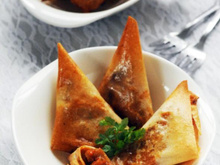 Triangles croustillants au Confit d'Aubergines et au fromage