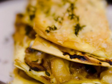 Lasagnes craquantes aux 3 fromages, patate douce & légumes oubliés