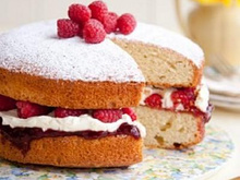 Gâteau à la framboise classique