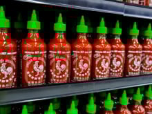 Cette sauce piquante qu’on adore tous est frappée de pénurie aux Etats-Unis !