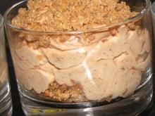 Verrines mousse au nutella sur lit de macarons