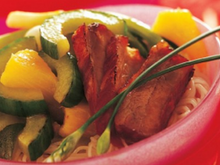 Travers de porc caramélisés au Concombre de France