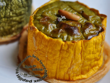 Farcis à la mousse de courgettes, chénopodes et fêta, thym et pignons