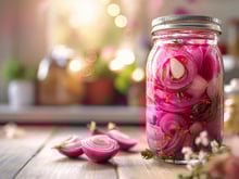 Comment faire des pickles d'oignon maison pour agrémenter vos salades ou vos plats ?