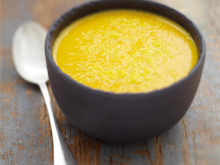 Soupe de potiron au lait de coco traditionnelle