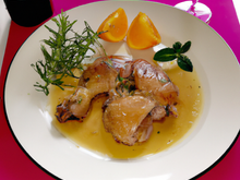 Chapon au miel, au muscat et au lard