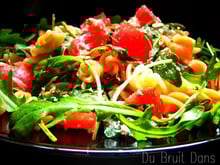 Salade de pâtes, thon, roquette, tomate & Feta