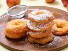 "J’adore les beignets, ça me rappelle mon enfance" : Philippe Etchebest partage sa recette parfaite pour Mardi Gras !