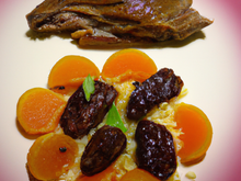 Magret de canard à l'escabèche, condiment de datte au citron confit