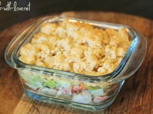 Crumble aux deux saumons, poireaux et parmesan