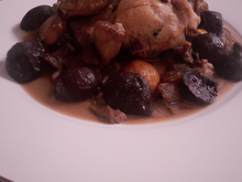 Sauté de chapon aux marrons & pruneaux