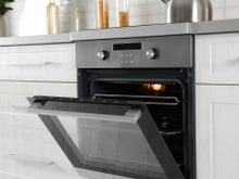 Comment bien nettoyer son four ?