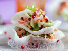 Tartare de saumon au gingembre avec radis et pomme verte