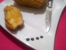 Le cake marbré salé au safran, poisson et carotte