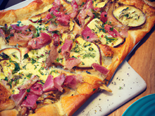 Tarte flambée au munster