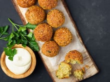 Julie Andrieu partage sa recette pour des falafels irrésistibles !