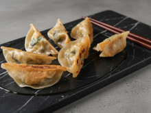 Raviolis chinois grillés à la poêle