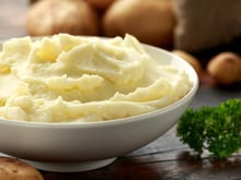 "Ce n’est vraiment pas une bonne option" : pourquoi la purée en flocons est à éviter selon cette experte