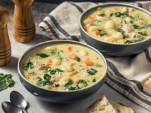 La soupe de gnocchis, le plat qui s’impose comme étant le plus réconfortant et facile à faire de l’hiver