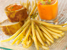 Filet mignon au curcuma et haricots beurre coulis de poivron