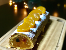 Bûche de Noël sans sucre à la confiture d'abricot