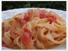 Tagliatelles aux tomates et au chèvre