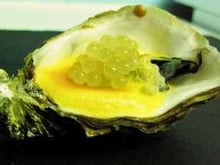 Huîtres Pochées et Sabayon Vanille/Estragon, Caviar de Fenouil Citronné