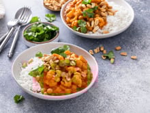 "Pour reprendre une bonne alimentation après les fêtes" : une diététicienne partage sa délicieuse recette de curry de choux-fleur !