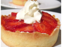 Tarte aux fraises et à la crème anglaise